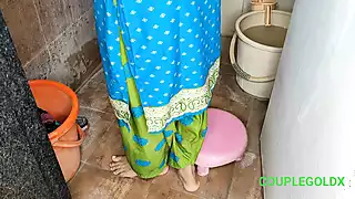 Mami Muze Nahi Nahana Bahut Thanda Pani Hai Chup Chap Baith Yaha ...