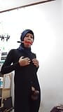 Ręczna robota orgazm hidżab koci kombinezon snapshot 2