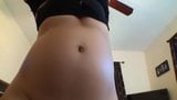 Gran barriga hinchada y embarazada snapshot 11