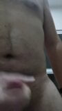 Sexy jongen close -up klaarkomen snapshot 7