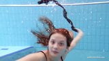 Zuzanna, heißes Unterwasser-Teenie-Schätzchen, nackt snapshot 5