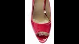 Zwarte peep toe pomp schoenen geneukt en sperma gevuld snapshot 1