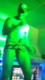 Stripper med en enorm kuk visar och ryck snapshot 4