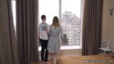 Pecinta mungil - pengantin yang melarikan diri - seks panas dengan pemandangan kota yang indah snapshot 5