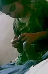 Une étudiante bangladaise enseigne | xHamster