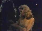 Through the Looking Glass (1976) snapshot 5