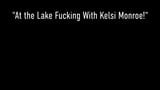 Sexy vriendjes Jenna Foxx n Kelsi Monroe tongneukpartij bij het meer! snapshot 1