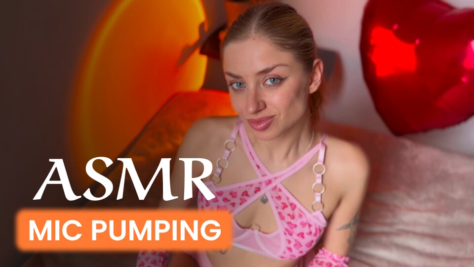 ASMR. Si blonde comel awak dalam pakaian dalam seksi mic mengepam zakar awak dan membuatkan awak pancut. Lissa Piccola