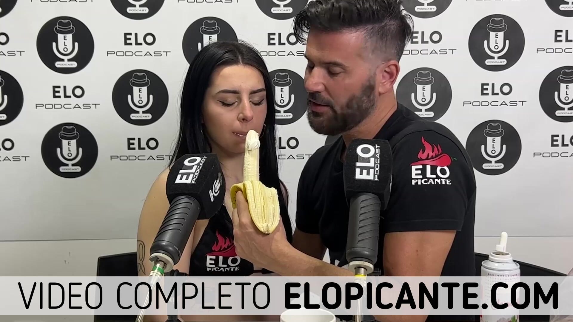 L'ARRAPANTE SUCCHIA UNA BANANA CON CREMA DA ELO PODCAST