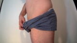 Kudoslong is posing in just boxer-shorts close-up Cums snapshot 2