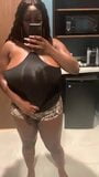 Gros seins noirs de mère célibataire snapshot 1