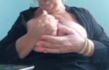 my italian teacher sends a video of her while at home snapshot 14