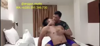 gay indonesia hot hun otot fuced barebac oleh ayah den | xHamster