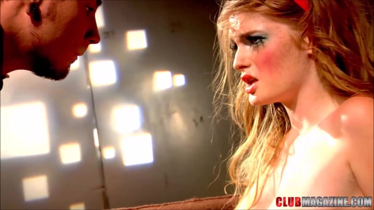 Faye Reagan saje tlustého schlonga