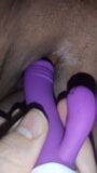 Avond seksspelletjes met vibrators close -up van poesje behoorlijk krachtig snapshot 3