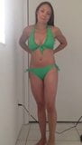 Tetona babe bikini strip snapshot 2