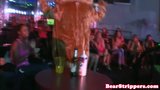 Freundin Cocksucking-Stripperin während der Show snapshot 9