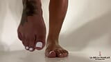 LaBellaDiablaX Gorgeous Oiled-Up Feet snapshot 4