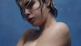 Cara Delevingne heiße Wasserquelle 2019 snapshot 2