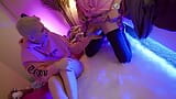 lindo femboy masturbarse en frente de chica snapshot 10