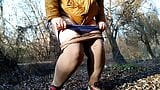 Big ass MILF in beige leggings pissed outdoors snapshot 9