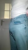 Große Windel unter meiner Jeans snapshot 1