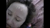 Une femme suce et son mari la vaporise avec un gros facial snapshot 9