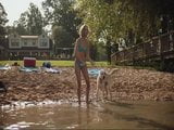 Sara Paxton и Katharine Mcphee - Shark Night snapshot 6