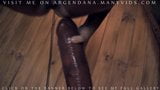 Anal-Königin nimmt ganzen Monster-Dildo snapshot 5