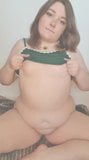 wanita gemuk dengan sedikit payudara snapshot 3