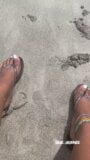 Sage journee 沙子在我的脚趾上 snapshot 4