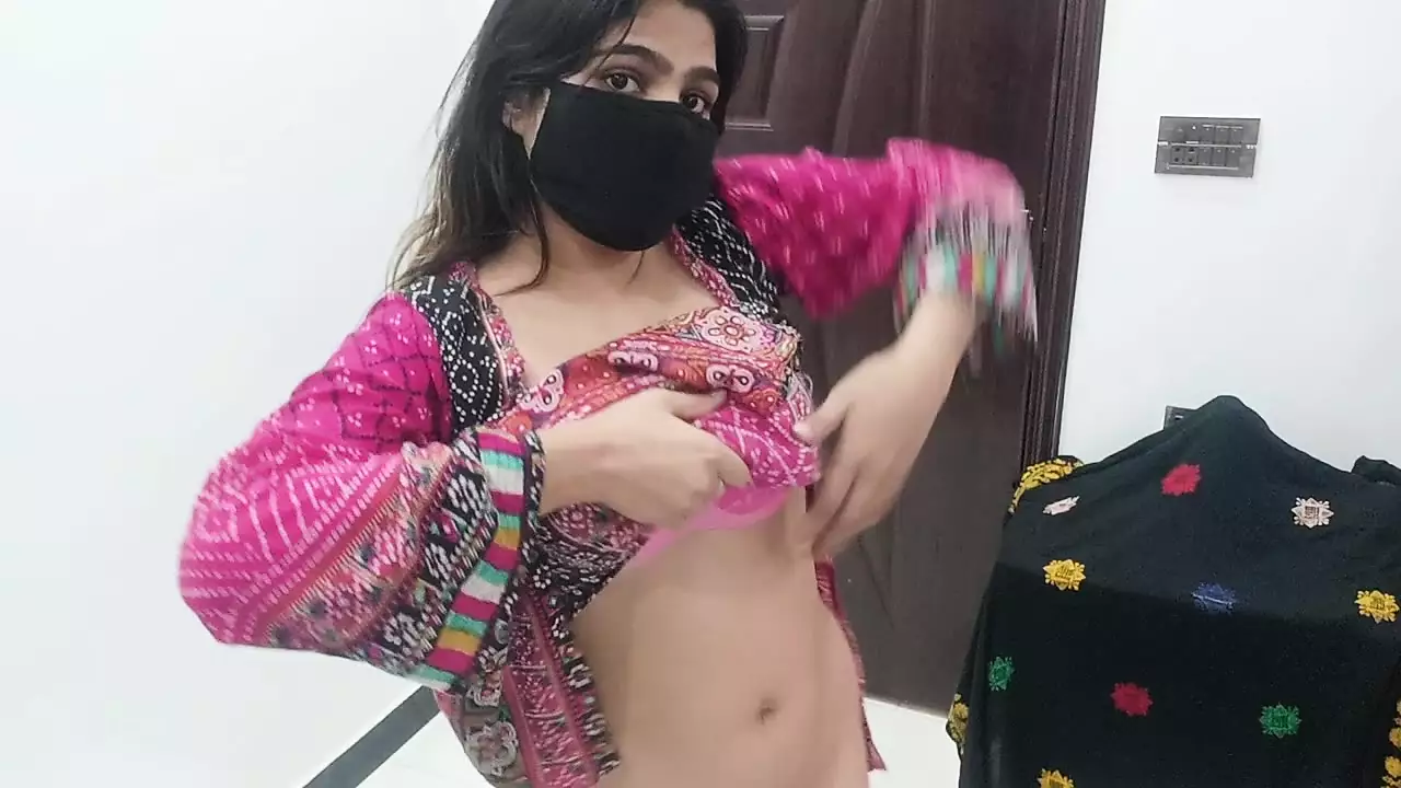 Pakistani College Girl Nude Mujra Strip Tease on Live Video Call | xHamster