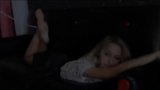 Rubia tiene cosquillas en los pies snapshot 1