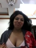 Bhabi pokazuje mi swoje duże piersi snapshot 5
