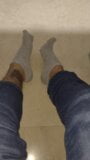 Большие ноги и большие носки snapshot 4