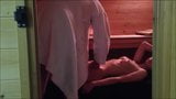 Massage d'un Fan au Sauna (Partie 1) snapshot 5