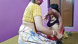 Hot and sexy Gaon ki malish wali ne hot ladki ko malish karte hue lesbian sex Kiya snapshot 5