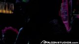 Falconstudios JJ Knight fa sesso con un grosso cazzo con un fusto motociclista snapshot 1