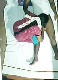 Tamil teyze köylü erkek arkadaşıyla pürüzsüz seks yapıyor snapshot 5