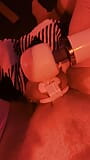 Sperma im kleinen rosa muschikäfig mit vibrator extrahieren snapshot 10