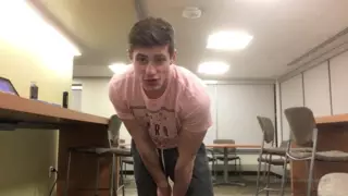 Egri oyoqli yalangoch ayollar fotosuratlari