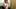 Exotický asijský ladyboy svléká a škádlí kameru