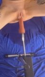 milf aewin squirt over dildo terwijl ze met neukmachine speelt snapshot 8