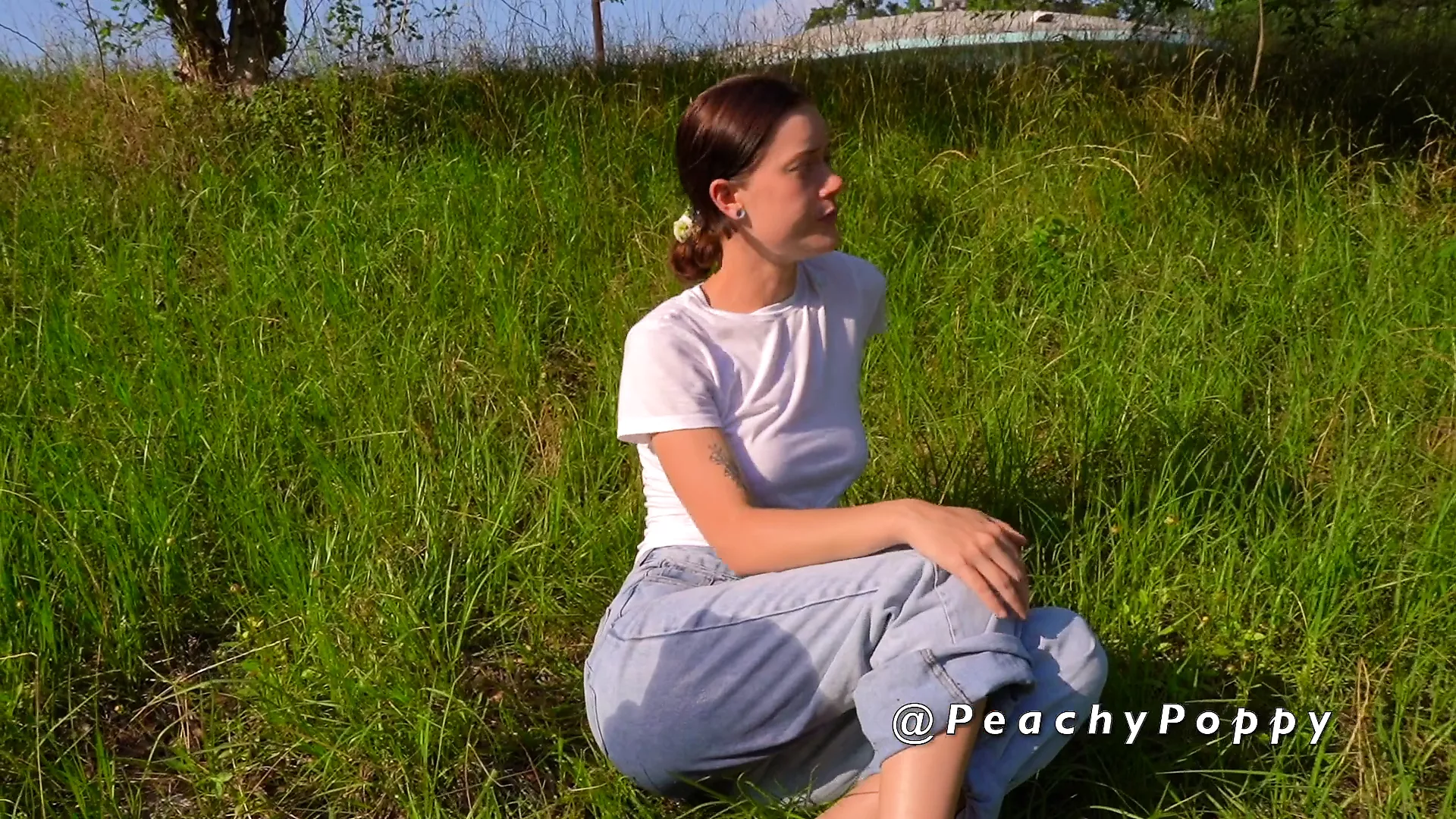 Wetting by the Creek Peachypoppy: Flashing Porn | xHamster
