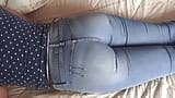 Aproveite minha bunda com meu jeans e meus jeans para baixo, eu preciso de um pau dentro da minha bunda snapshot 10