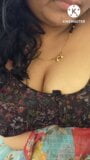 Desi Indian geetahousewife big natural boobs snapshot 4