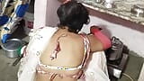 Indian housewife ki chudai kitchen me ki snapshot 2