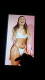 Sommer Ray Sperma-Hommage snapshot 3