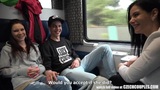 Vierer-Sex im öffentlichen Zug snapshot 4
