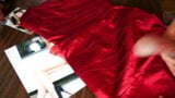 빨간 칵테일 드레스를 입은 Lexi belle snapshot 4